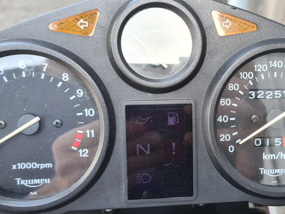 Angebot Triumph Trident 750 Bild 7: Angebot Triumph Trident 750