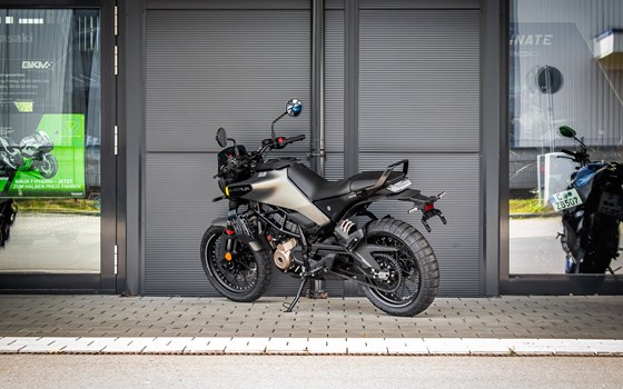 Neufahrzeug Husqvarna Svartpilen 125 - Bild 3