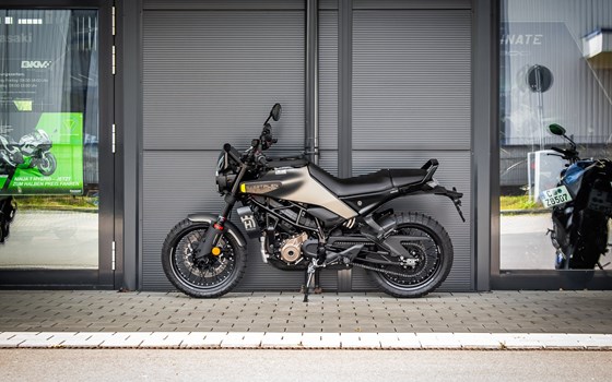 Neufahrzeug Husqvarna Svartpilen 125 - Bild 4