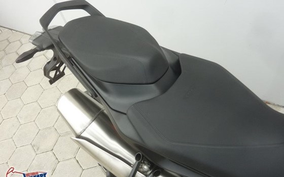 Neufahrzeug KTM 890 Duke - Bild 3