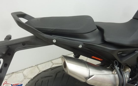 Neufahrzeug KTM 890 Duke - Bild 4