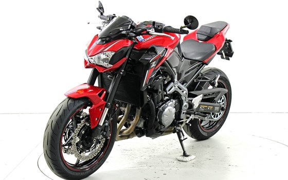 Motorrad Occasion Kawasaki Z900 - Bild 3
