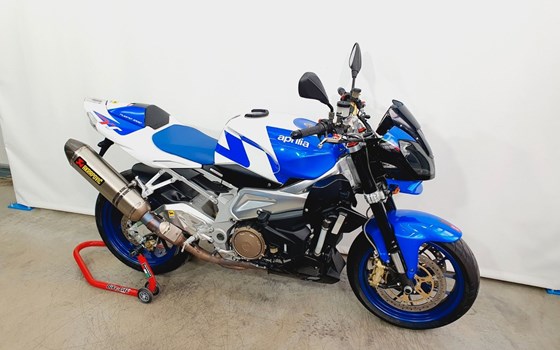 Gebrauchtmotorrad Aprilia RSV 1000 Tuono - Bild 3