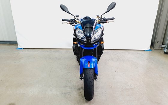 Gebrauchtmotorrad Aprilia RSV 1000 Tuono - Bild 9