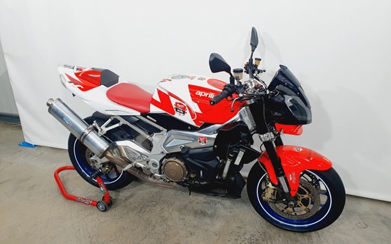 Gebrauchtmotorrad Aprilia RSV 1000 Tuono - Bild 2