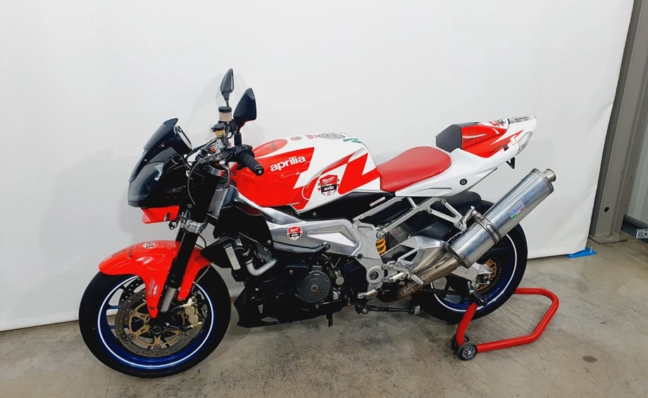 Angebot Aprilia RSV 1000 Tuono Bild 6: Angebot Aprilia RSV 1000 Tuono