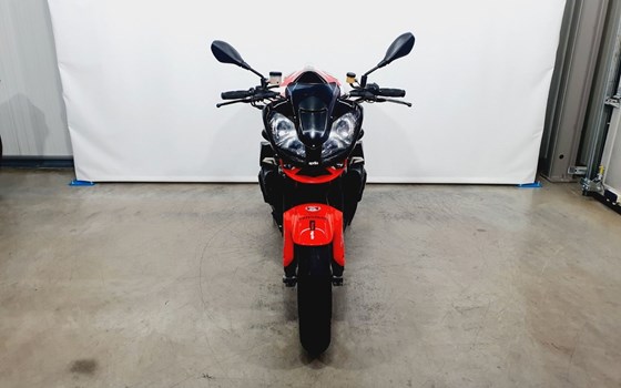 Gebrauchtmotorrad Aprilia RSV 1000 Tuono - Bild 8