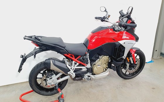 Gebrauchtmotorrad Ducati Multistrada V4 - Bild 3
