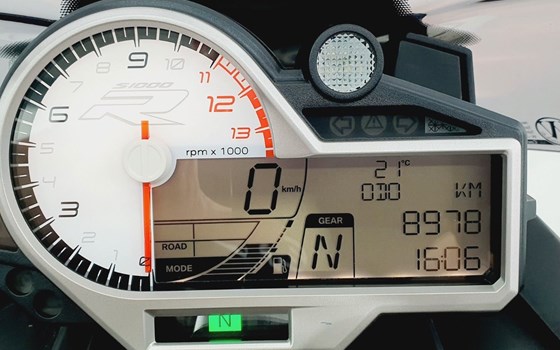 Gebrauchtmotorrad BMW S 1000 R - Bild 9