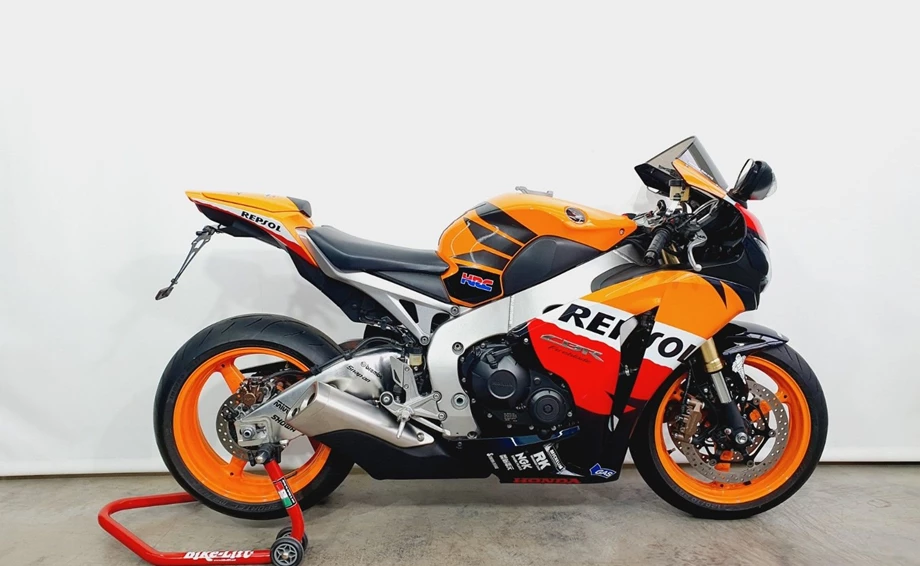 Angebot Honda CBR1000RR Fireblade Bild 1: Angebot Honda CBR1000RR Fireblade