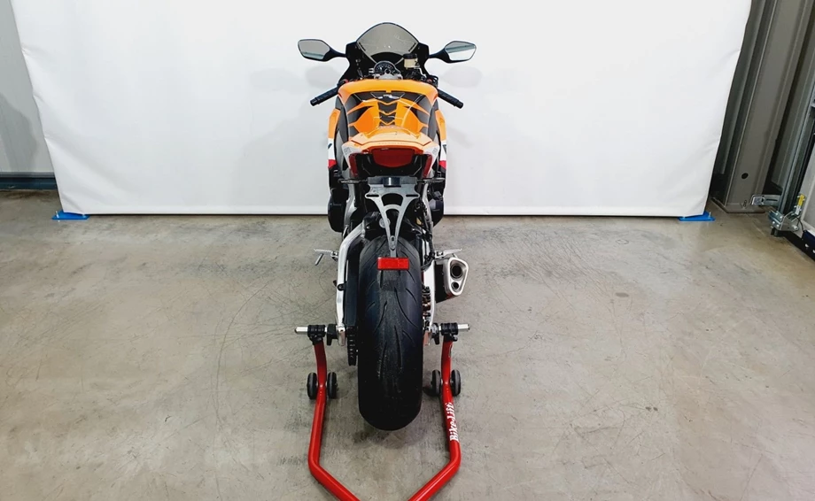 Angebot Honda CBR1000RR Fireblade Bild 4: Angebot Honda CBR1000RR Fireblade
