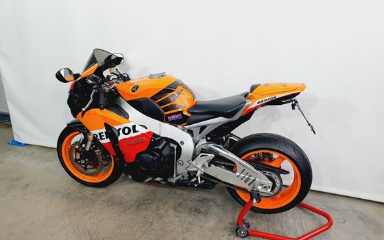 Gebrauchtmotorrad Honda CBR1000RR Fireblade - Bild 7