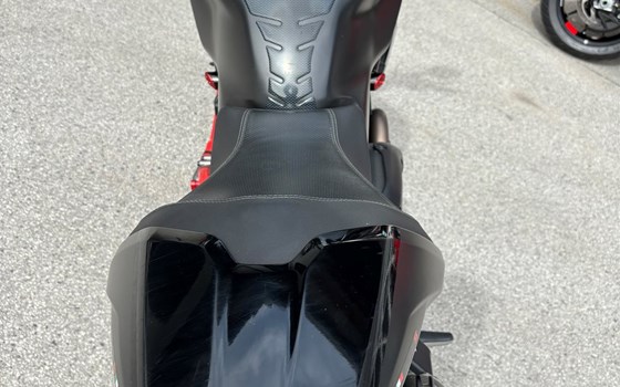 Gebrauchtmotorrad Ducati Monster 1200 S - Bild 3 Gebrauchtmotorrad Ducati Monster 1200 S - Bild 3