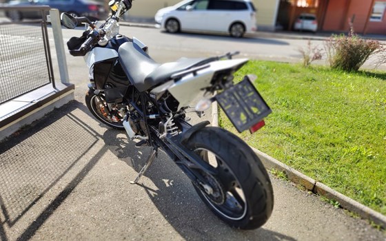 Gebrauchtmotorrad KTM 690 Duke - Bild 3 Gebrauchtmotorrad KTM 690 Duke - Bild 3