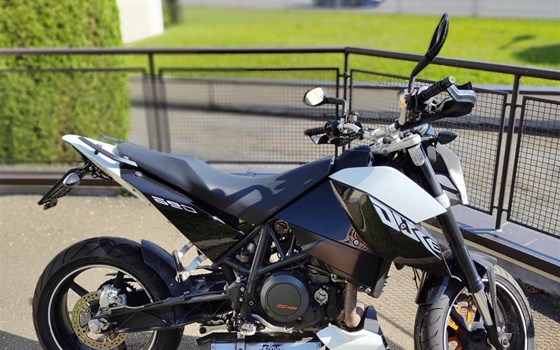 Gebrauchtmotorrad KTM 690 Duke - Bild 4 Gebrauchtmotorrad KTM 690 Duke - Bild 4