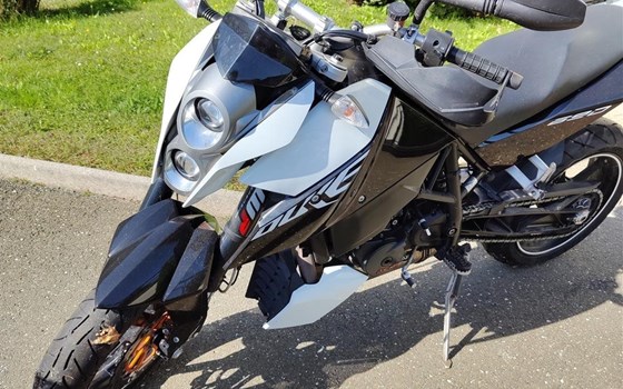 Gebrauchtmotorrad KTM 690 Duke - Bild 5 Gebrauchtmotorrad KTM 690 Duke - Bild 5