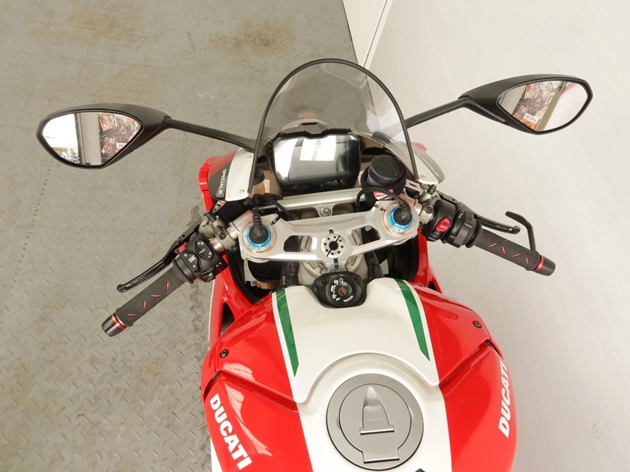 Angebot Ducati Panigale V4 Speciale Bild 10: Angebot Ducati Panigale V4 Speciale