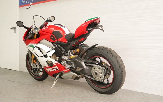 Gebrauchtmotorrad Ducati Panigale V4 Speciale - Bild 6