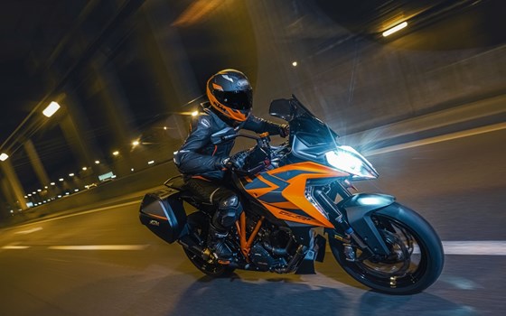 Neufahrzeug KTM 1290 Super Duke GT - Bild 12