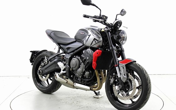 Motorrad Occasion Triumph Trident 660 - Bild 2