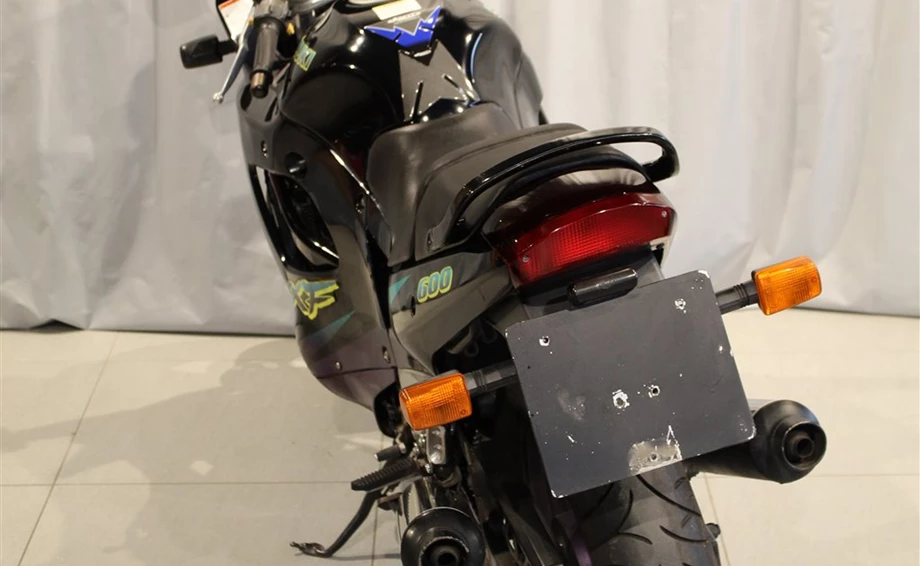 Angebot Suzuki GSX 600 F Bild 9: Angebot Suzuki GSX 600 F