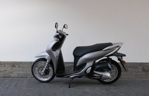 Neumotorrad Honda SH125