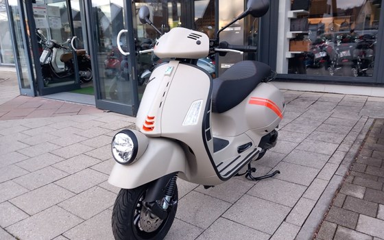 Neufahrzeug Vespa GTV 300 - Bild 10