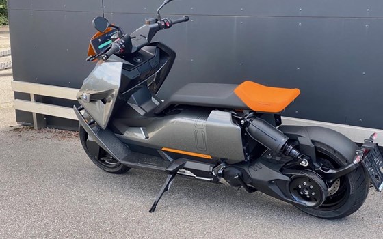 Gebrauchtmotorrad BMW CE 04 - Bild 1