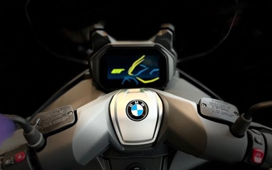 Gebrauchtmotorrad BMW C 400 GT - Bild 5 Gebrauchtmotorrad BMW C 400 GT - Bild 5