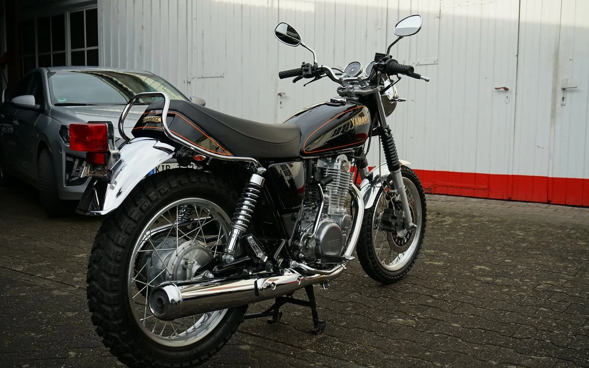 Zum Vergrößern bitte anklicken! Angebot Yamaha SR 400