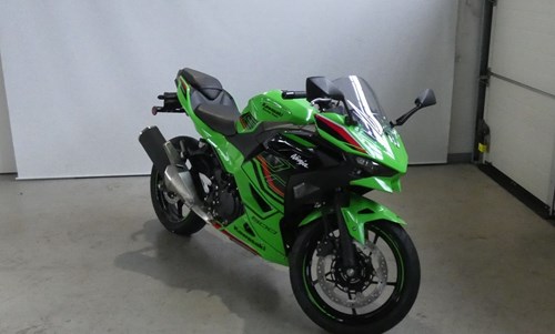 Kawasaki Ninja 500 SE