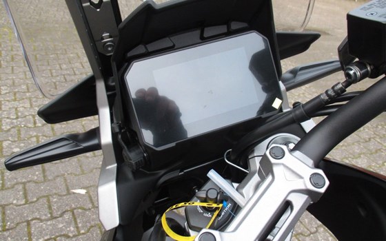 Gebrauchtmotorrad Suzuki V-Strom 1050 - Bild 9