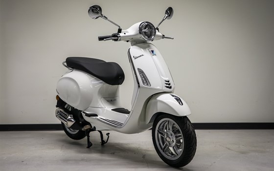 Neufahrzeug Vespa Primavera 50 - Bild 2