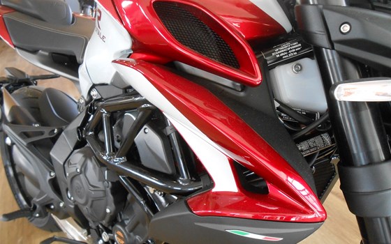 Neufahrzeug MV Agusta Brutale 800 RR - Bild 10 Neufahrzeug MV Agusta Brutale 800 RR - Bild 10