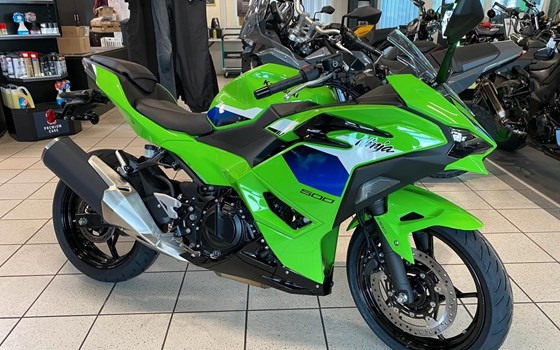 Neufahrzeug Kawasaki Ninja 500 SE - Bild 1