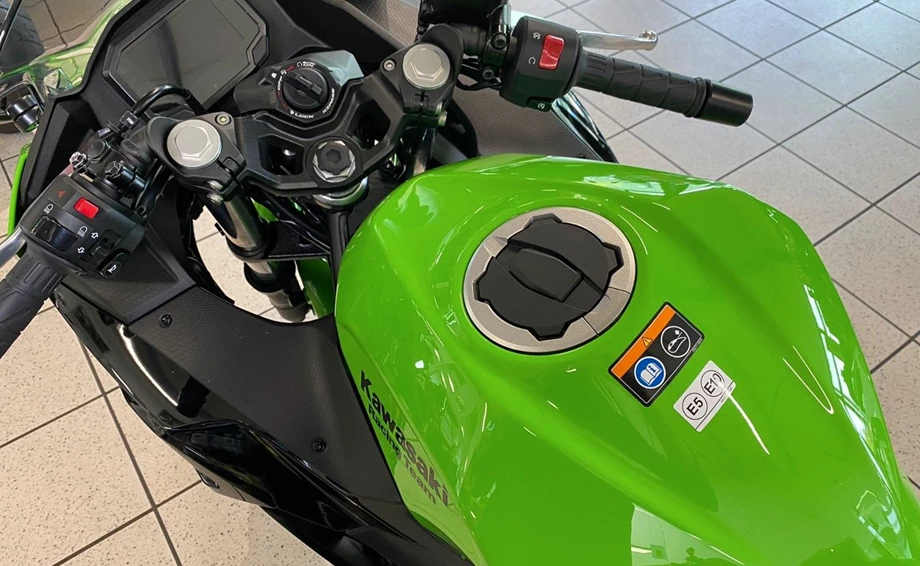 Angebot Kawasaki Ninja 500 SE Bild 3: Angebot Kawasaki Ninja 500 SE