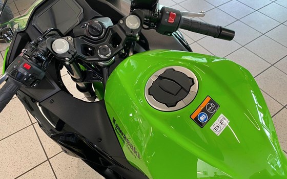 Neufahrzeug Kawasaki Ninja 500 SE - Bild 3