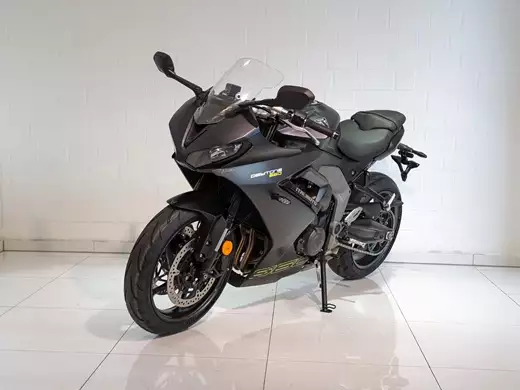 Triumph Daytona 660