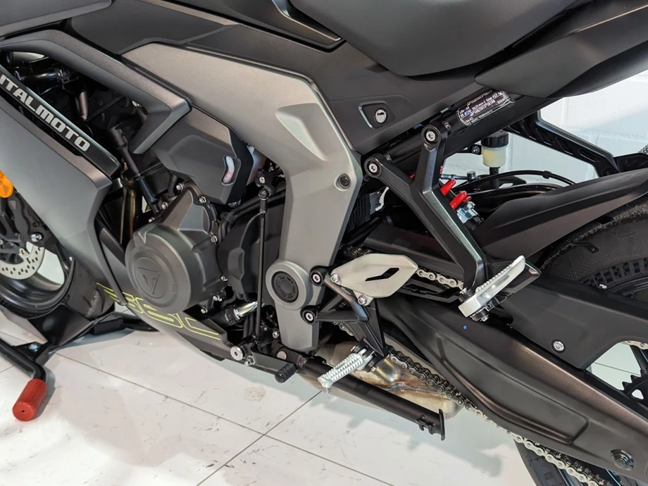 Angebot Triumph Daytona 660 Bild 10: Angebot Triumph Daytona 660