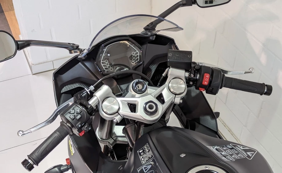 Angebot Triumph Daytona 660 Bild 11: Angebot Triumph Daytona 660