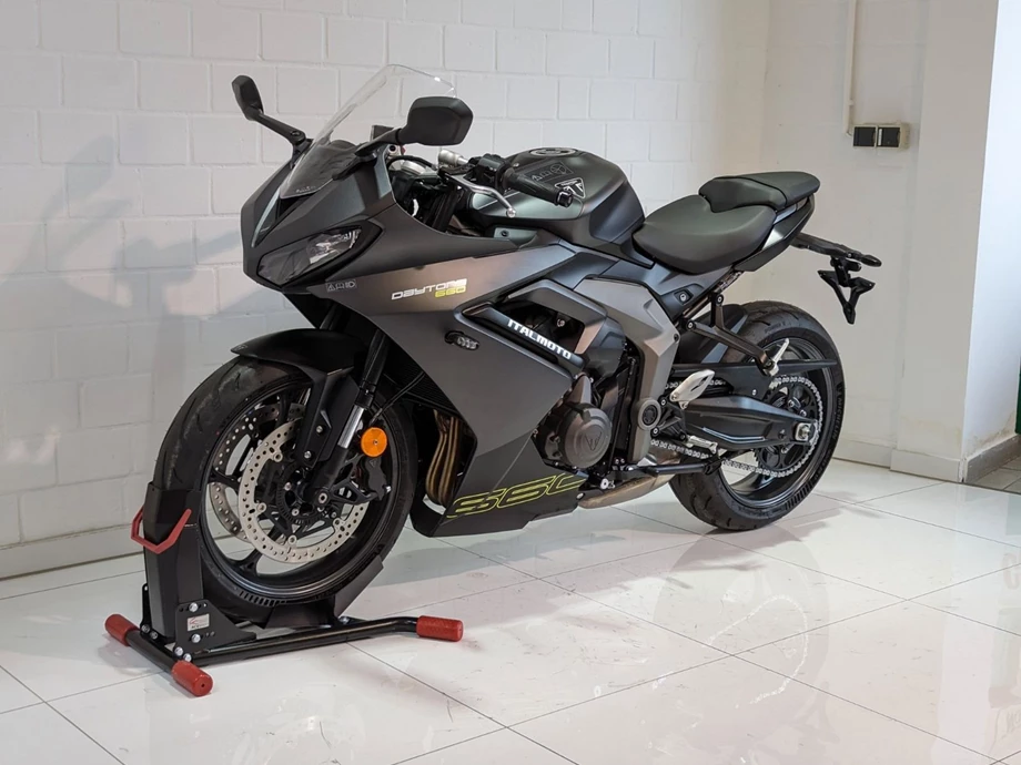 Angebot Triumph Daytona 660 Bild 3: Angebot Triumph Daytona 660
