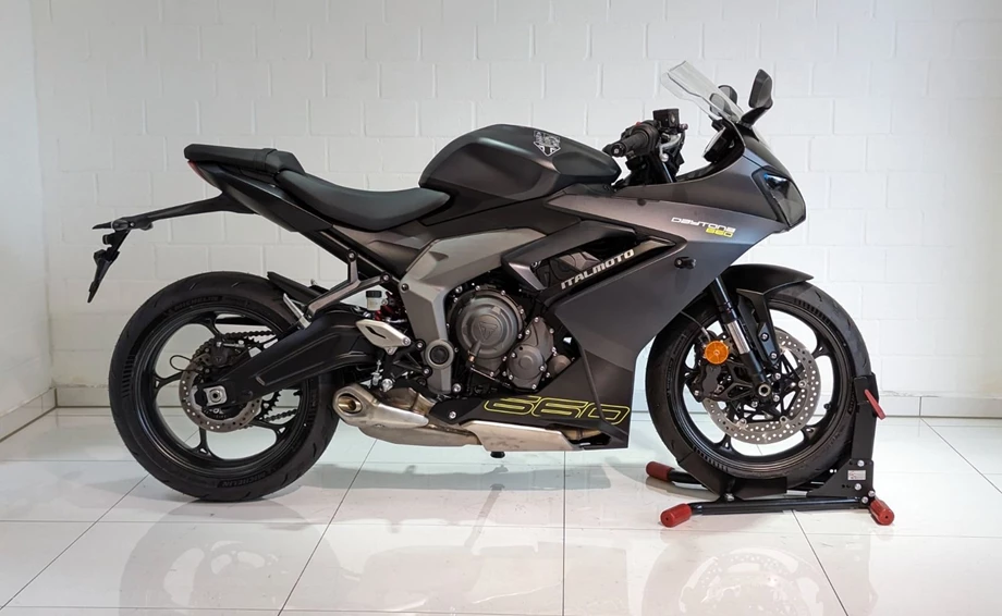 Angebot Triumph Daytona 660 Bild 4: Angebot Triumph Daytona 660