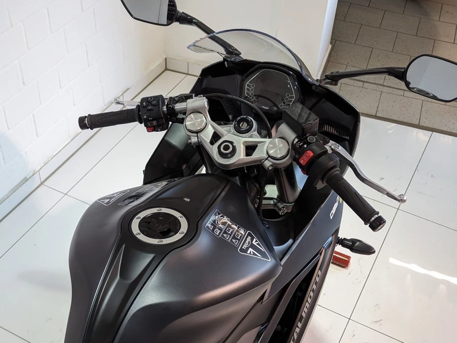 Angebot Triumph Daytona 660 Bild 8: Angebot Triumph Daytona 660