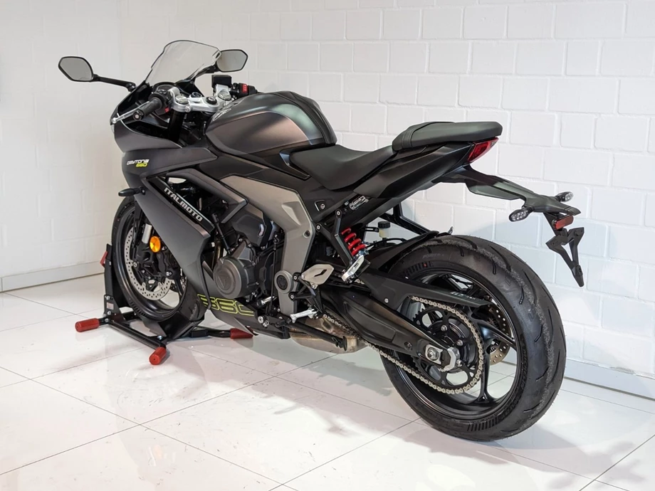 Angebot Triumph Daytona 660 Bild 9: Angebot Triumph Daytona 660