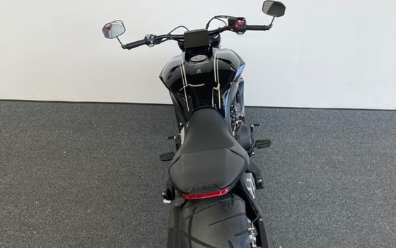 Gebrauchtmotorrad Benda LFC 700 - Bild 14 Gebrauchtmotorrad Benda LFC 700 - Bild 14