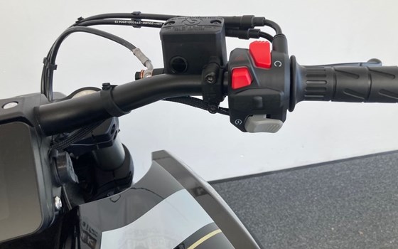 Gebrauchtmotorrad Benda LFC 700 - Bild 16 Gebrauchtmotorrad Benda LFC 700 - Bild 16