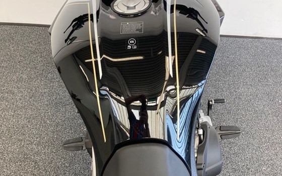 Gebrauchtmotorrad Benda LFC 700 - Bild 17 Gebrauchtmotorrad Benda LFC 700 - Bild 17