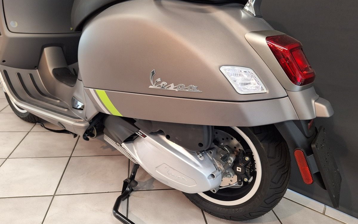 Angebot Vespa GTS 300 Super Tech