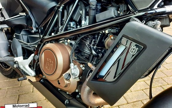 Gebrauchtmotorrad Husqvarna Svartpilen 701 - Bild 10