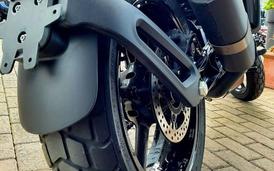 Gebrauchtmotorrad Husqvarna Svartpilen 701 - Bild 7